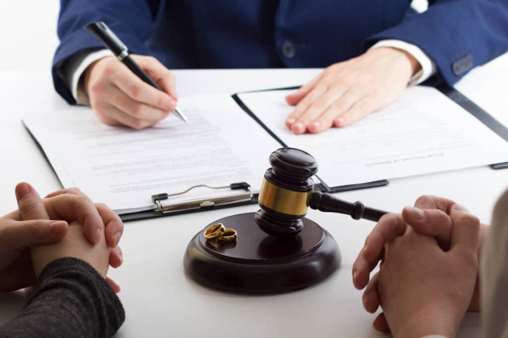 How is a Divorce Finalized in Arizona